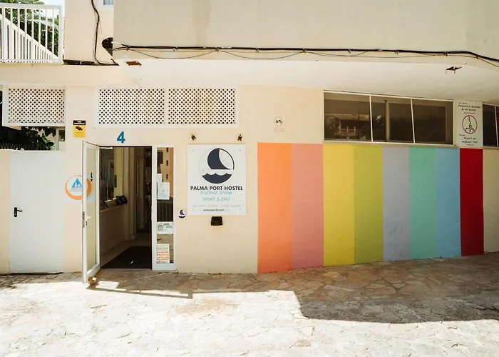 Palma Port - Albergue JuvenilHostel