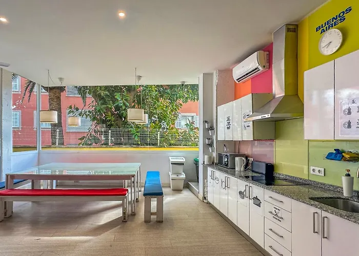 Palma Port - Albergue JuvenilHostel